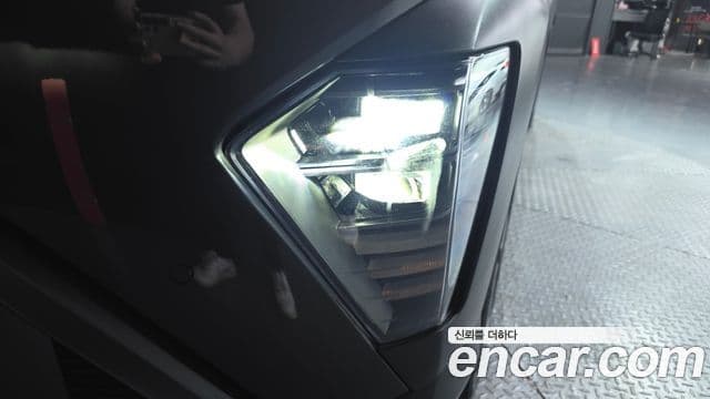 Hyundai Kona Hybrid 2023 — Photo 20/33
