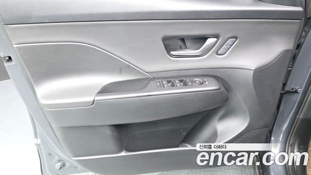 Hyundai Kona Hybrid 2023 — Photo 26/33