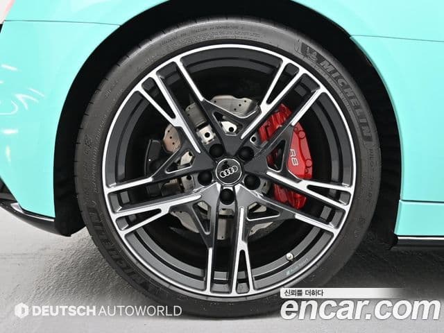 Audi R8 2021 — Photo 2/20