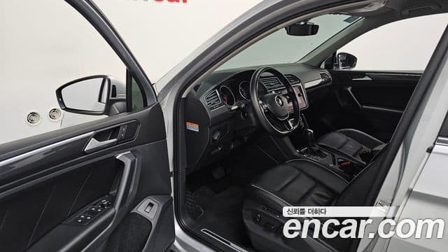 Volkswagen Tiguan 2019 — Şəkil 10/20