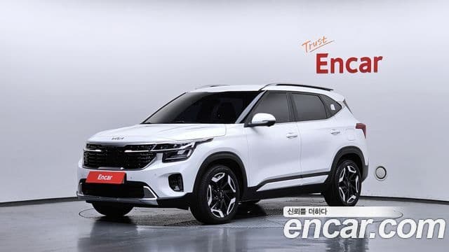 Kia Seltos 2023 — Şəkil 1/20