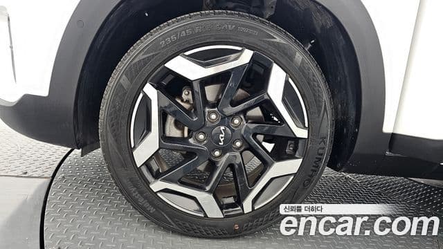 Kia Seltos 2023 — Şəkil 5/20