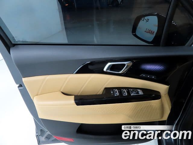 Kia Carnival 2022 — Фото 12/20