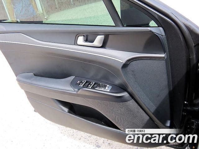 Kia K5 2022 — Şəkil 11/20
