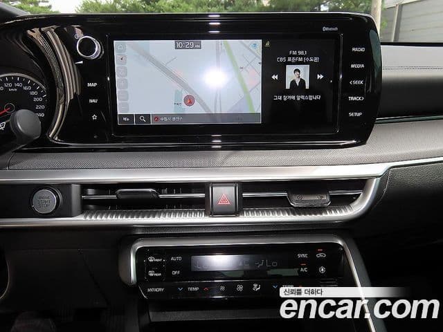Kia K5 2022 — Şəkil 13/20