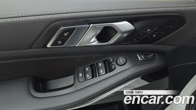 BMW X5 2025 — Фото 18/20