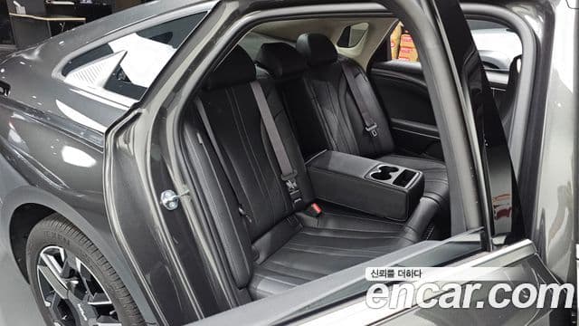 Kia K8 2025 — Şəkil 32/32