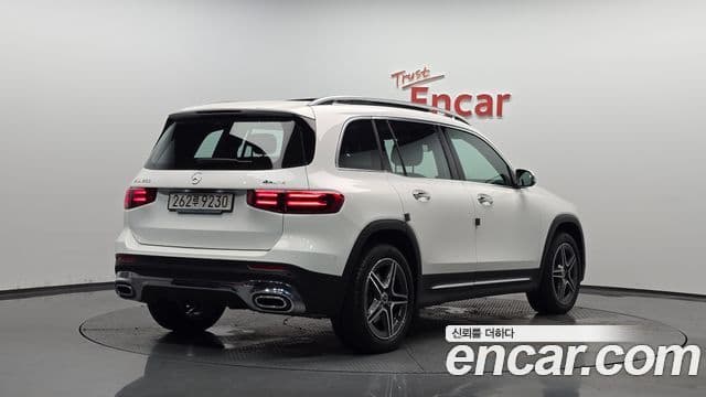 Mercedes-Benz GLB-Class 2025 — Фото 2/20