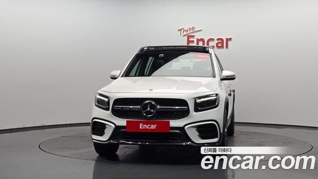 Mercedes-Benz GLB-Class 2025 — Фото 3/20
