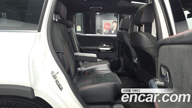 Mercedes-Benz GLB-Class 2025 — Фото 12/20
