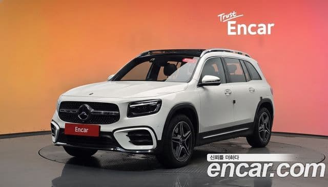 Mercedes-Benz GLB-Class 2025 — Фото 1/20