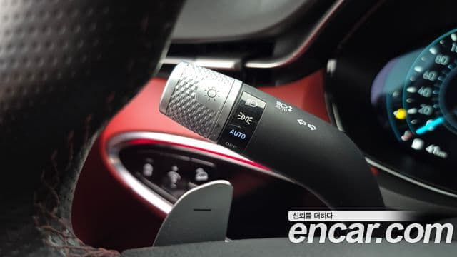 Genesis GV70 2023 — ფოტო 27/37