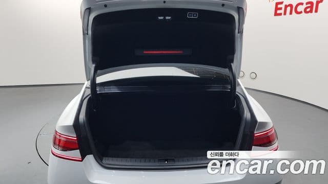 Genesis G90 2022 — ფოტო 18/20