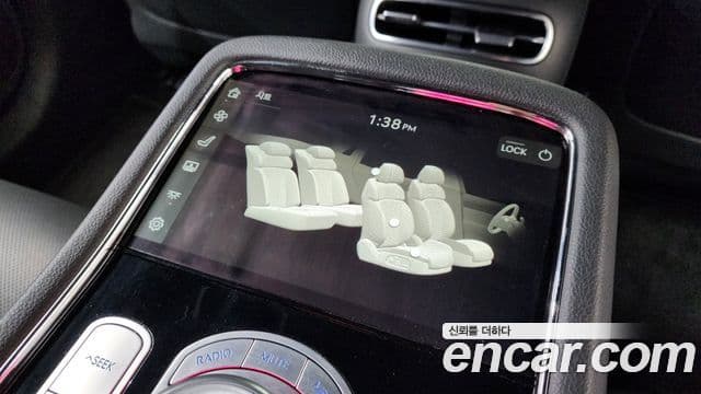 Genesis G90 2022 — Photo 35/37