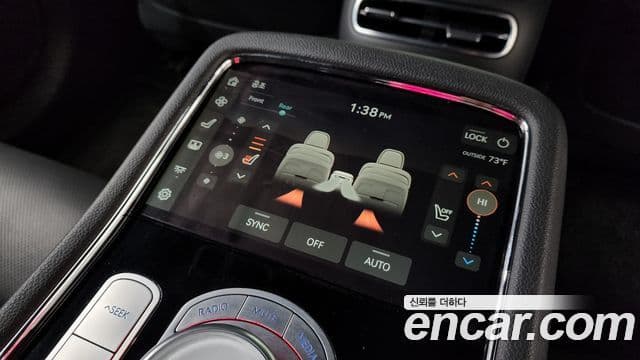 Genesis G90 2022 — Photo 34/37