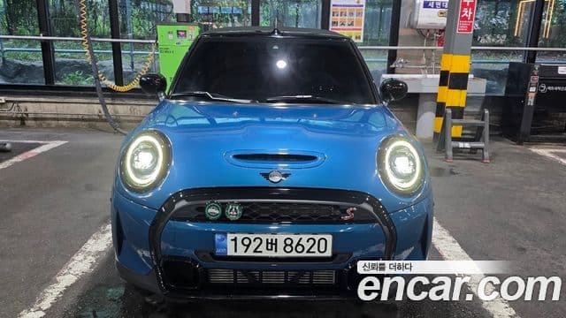Mini Cooper S Convertible 2022 — ფოტო 2/15