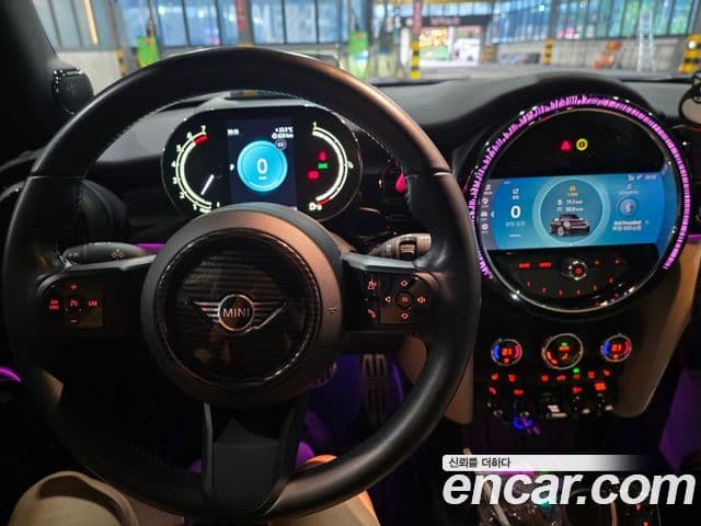 Mini Cooper S Convertible 2022 — ფოტო 3/15