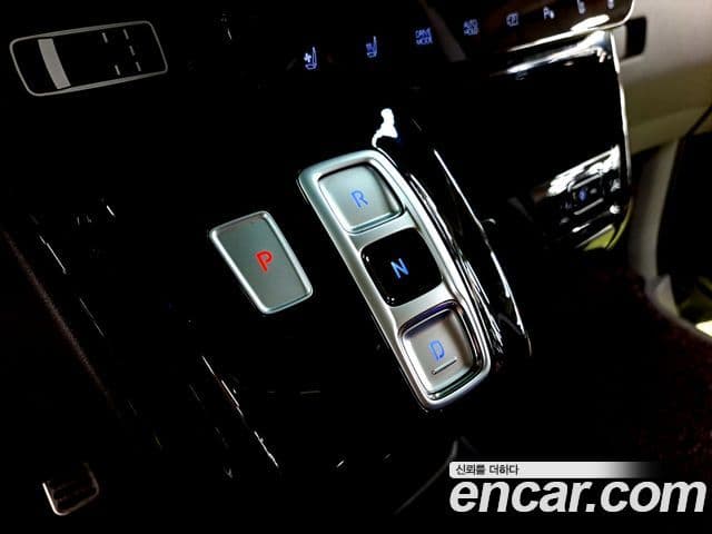 Hyundai Staria 2024 — Şəkil 7/20