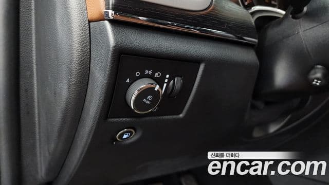 Jeep Grand Cherokee 2020 — Şəkil 16/20