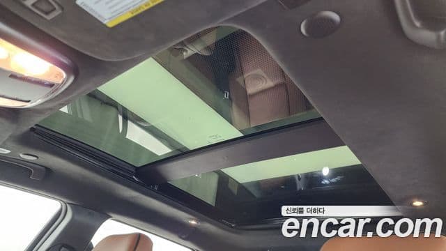 Jeep Grand Cherokee 2020 — Şəkil 18/20