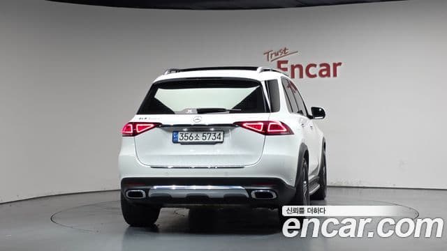 Mercedes-Benz GLE-Class 2022 — ფოტო 4/20
