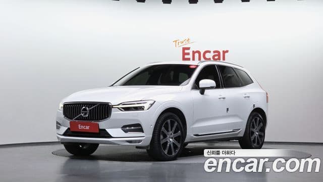 Volvo XC60 2020 — Photo 20/32