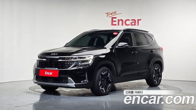 Kia Seltos 2022 — ფოტო 1/20