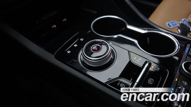 Kia K5 2021 — ფოტო 9/20