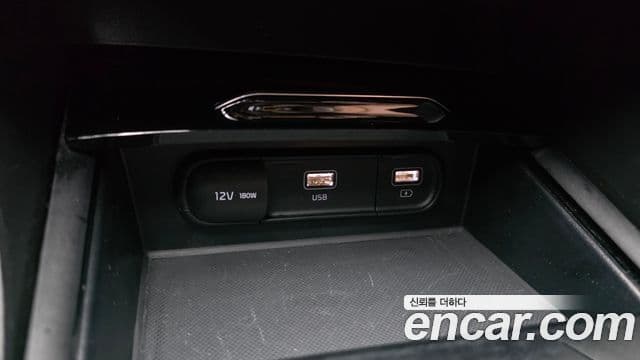 Kia K5 2021 — ფოტო 13/20