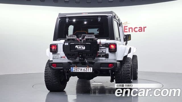 Jeep Wrangler 2020 — Şəkil 3/20
