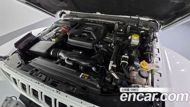 Jeep Wrangler 2020 — Şəkil 5/20
