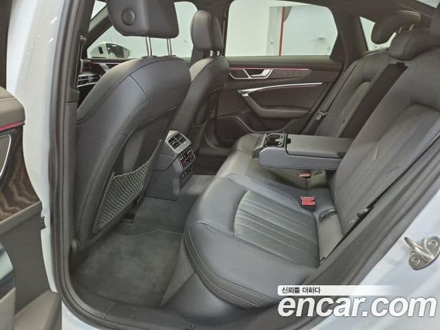 Audi A6 2023 — Şəkil 11/19