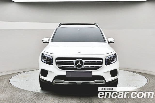 Mercedes-Benz GLB-Class 2021 — Photo 1/20