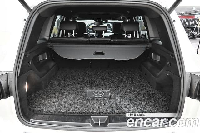 Mercedes-Benz GLB-Class 2021 — Photo 13/20