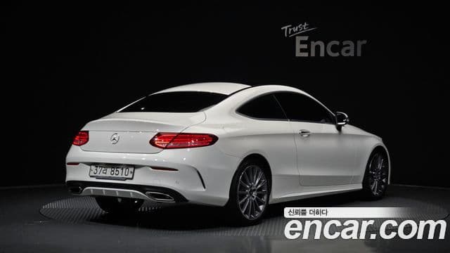Mercedes-Benz C-Class 2018 — Şəkil 2/20
