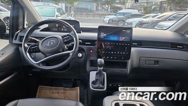 Hyundai Staria 2023 — Фото 10/16