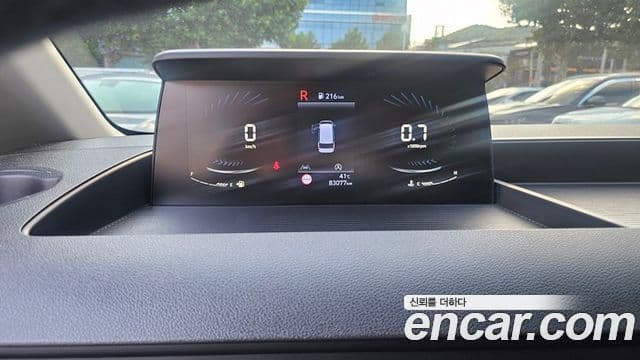 Hyundai Staria 2023 — Фото 6/16