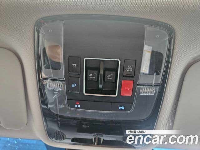 Hyundai Staria 2023 — Фото 11/16