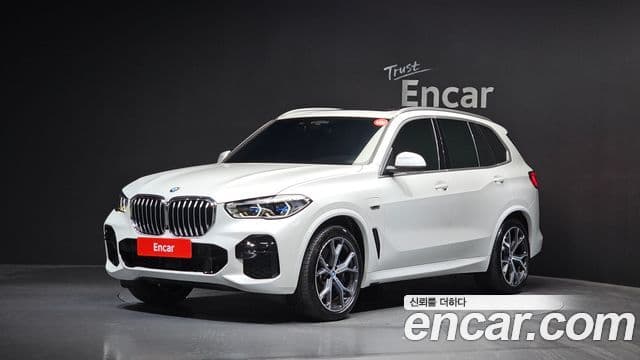 BMW X5 2021 — Фото 1/20
