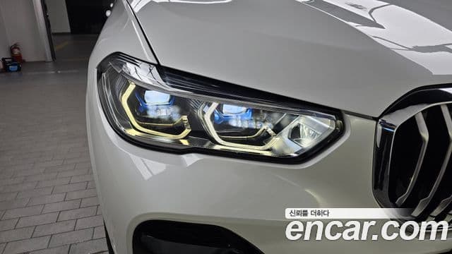 BMW X5 2021 — Photo 4/32