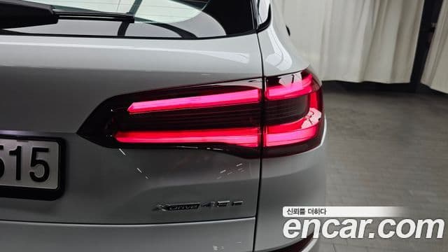 BMW X5 2021 — Photo 27/32