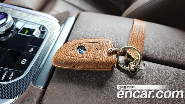 BMW X5 2021 — Photo 29/32