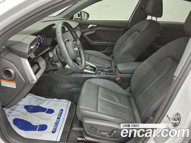 Audi A3 2022 — Şəkil 8/19