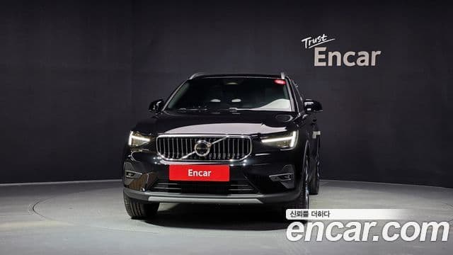 Volvo XC40 2025 — Şəkil 3/20