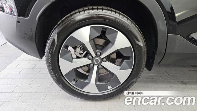 Volvo XC40 2025 — Şəkil 5/20