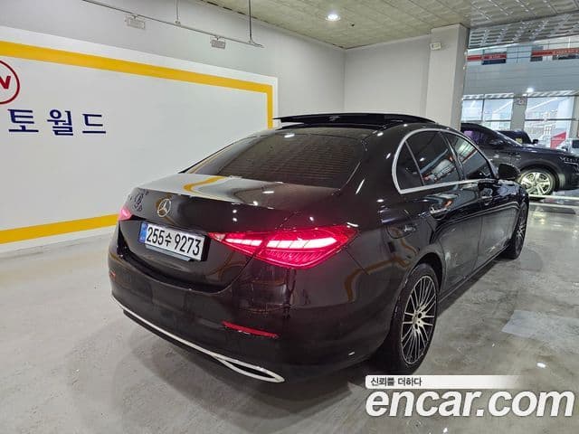 Mercedes-Benz C-Class 2024 — ფოტო 10/17