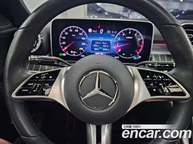 Mercedes-Benz C-Class 2024 — ფოტო 16/17