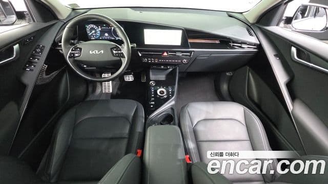 Kia Niro 2024 — ფოტო 7/20