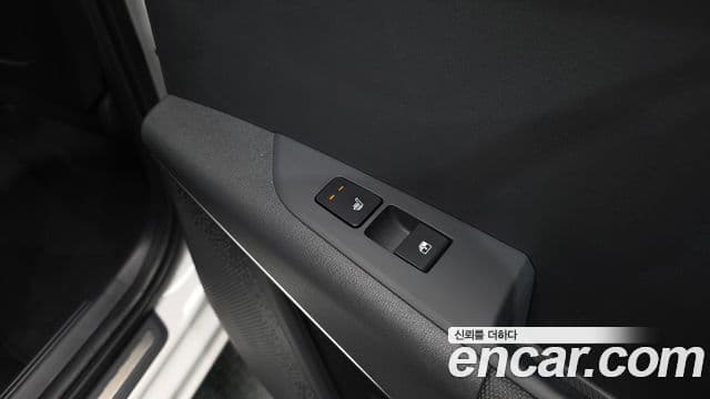 Kia Niro 2024 — ფოტო 18/20