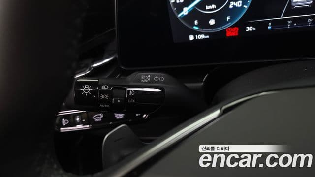 Kia Niro 2024 — Photo 16/36